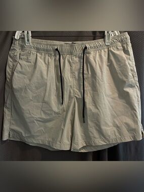 Nordstrom Men’s Khaki Shorts Elastic Waist w/Drawstring Water Repellent; Size L